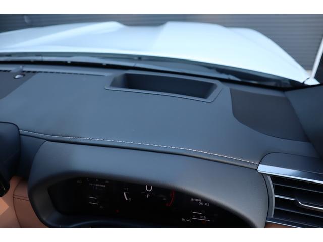 ＬＸ ＬＸ６００　走行２５ｋｍ　１オーナー　モデリスタエアロパーツ　マークレビンソン　リヤエンターテインメント　２２インチＡＷ　デジタルインナーミラー　サンルーフ　ドライバーモニター　ＨＤＭＩ　パワーバックドア（65枚目）