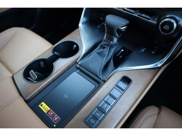 ＬＸ ＬＸ６００　走行２５ｋｍ　１オーナー　モデリスタエアロパーツ　マークレビンソン　リヤエンターテインメント　２２インチＡＷ　デジタルインナーミラー　サンルーフ　ドライバーモニター　ＨＤＭＩ　パワーバックドア（67枚目）