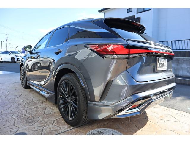 ＲＸ ＲＸ４５０ｈ＋　バージョンＬ　４ＷＤ　ワンオーナー　モデリスタエアロパーツ　パノラマルーフ　ルーフレール　前後席ベンチレーション機能付きシートヒーター　メーカー前後ドライブレコーダー　アドバンスドパーク　パワーバックドア（5枚目）