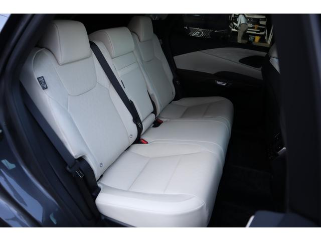 ＲＸ ＲＸ４５０ｈ＋　バージョンＬ　４ＷＤ　ワンオーナー　モデリスタエアロパーツ　パノラマルーフ　ルーフレール　前後席ベンチレーション機能付きシートヒーター　メーカー前後ドライブレコーダー　アドバンスドパーク　パワーバックドア（48枚目）