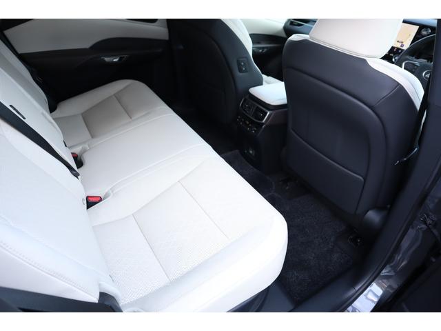 ＲＸ ＲＸ４５０ｈ＋　バージョンＬ　４ＷＤ　ワンオーナー　モデリスタエアロパーツ　パノラマルーフ　ルーフレール　前後席ベンチレーション機能付きシートヒーター　メーカー前後ドライブレコーダー　アドバンスドパーク　パワーバックドア（49枚目）