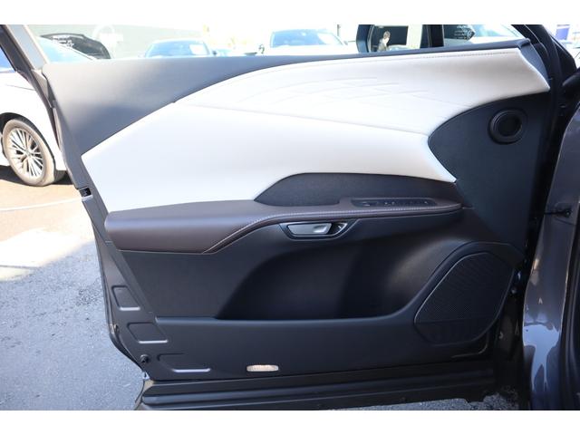 ＲＸ ＲＸ４５０ｈ＋　バージョンＬ　４ＷＤ　ワンオーナー　モデリスタエアロパーツ　パノラマルーフ　ルーフレール　前後席ベンチレーション機能付きシートヒーター　メーカー前後ドライブレコーダー　アドバンスドパーク　パワーバックドア（59枚目）