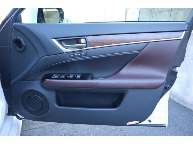 ＧＳ ＧＳ３００ｈ　Ｉパッケージ　三眼ＬＥＤヘッドライト　アダプティブハイビームシステム　パワートランク　クリアランスソナー　ブラインドスポットモニター　後席ＳＲＳ　切削１８インチＡＷ　ドライブレコーダー　リヤ電動シェード（50枚目）