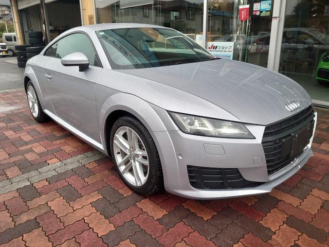 ＴＴクーペ ２．０ＴＦＳＩ　バーチャルコクピット　マトリクスＬＥＤヘッド　ブラウン革　アシスタンスＰＫＧ　ＭＭＩナビ地デジフルセグＴＶ　流れるウィンカー　ＥＴＣ　可変式リアウイング　ドライブセレクト　パドルシフト　パークアシスト（3枚目）