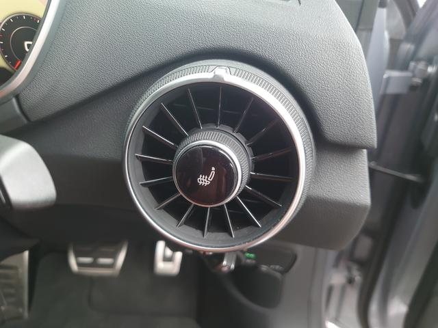 ＴＴクーペ ２．０ＴＦＳＩ　バーチャルコクピット　マトリクスＬＥＤヘッド　ブラウン革　アシスタンスＰＫＧ　ＭＭＩナビ地デジフルセグＴＶ　流れるウィンカー　ＥＴＣ　可変式リアウイング　ドライブセレクト　パドルシフト　パークアシスト（20枚目）