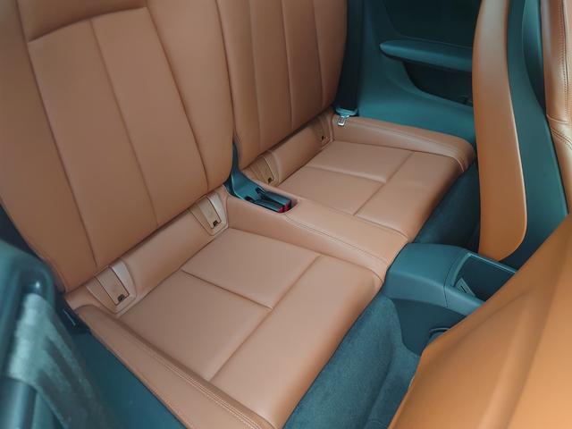 ＴＴクーペ ２．０ＴＦＳＩ　バーチャルコクピット　マトリクスＬＥＤヘッド　ブラウン革　アシスタンスＰＫＧ　ＭＭＩナビ地デジフルセグＴＶ　流れるウィンカー　ＥＴＣ　可変式リアウイング　ドライブセレクト　パドルシフト　パークアシスト（28枚目）