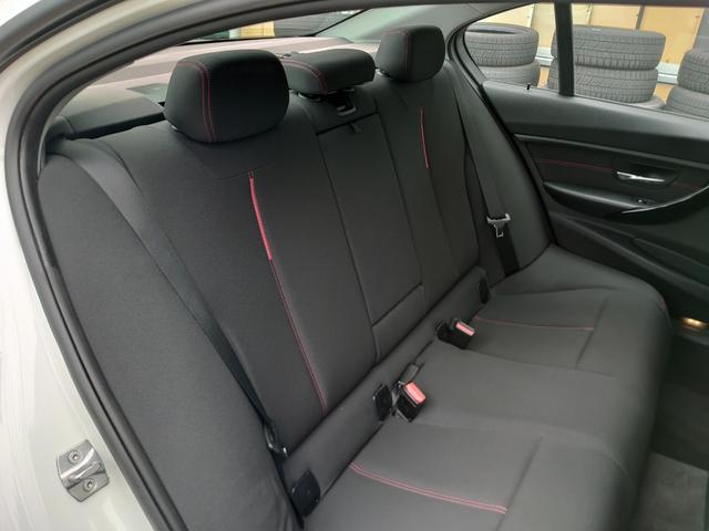 3シリーズ 320d スポーツ ディーゼル 純正HDDナビ バックカメラ ミラーETC HIDヘッドライト メモリー付き電動シート ドラレコ CD DVD ブルートゥース接続 シートヒーター スマートキー プッシュスタート(21枚目)