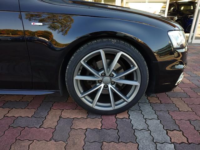 ＳラインＰＫＧ　アシスタンスＰＫＧ　バイキセノン　アダプティブクルーズコントロール　Ｓラインシート　電動シート　電動トランク　ＭＭＩナビ地デジフルセグＴＶＥＴＣ　ハーフレザー　純１９ＡＷ　パドルシフト