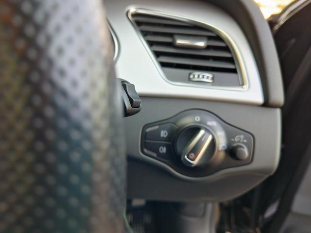 ＳラインＰＫＧ　アシスタンスＰＫＧ　バイキセノン　アダプティブクルーズコントロール　Ｓラインシート　電動シート　電動トランク　ＭＭＩナビ地デジフルセグＴＶＥＴＣ　ハーフレザー　純１９ＡＷ　パドルシフト