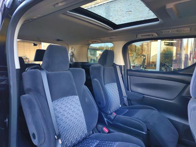 アルファード ２．５Ｓ　Ａパッケージ　サンルーフ　純ナビ地デジフルセグＴＶ　後席フリップダウンモニター　両側電動スライドドア　助手席スーパーロングスライド　助手席２列目オットマン　ＬＥＤヘッドライト　レーダークルーズＣＴＲ　プリクラッシュ（24枚目）