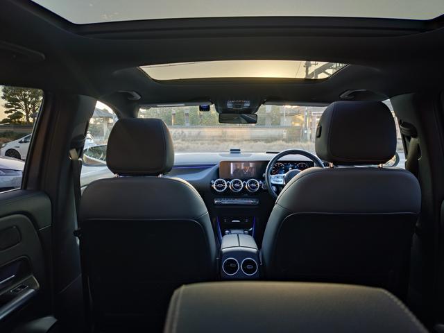 サンルーフ　黒グレーコンビ革　ＡＭＧレザーエクスクルーシブＰＫＧ　アドバンストＰＫＧ　ヘッドＵＰディスプレイ　電動トランク　電動シート　シートヒーター　ＬＥＤヘッド　ＡＣＣ　純ナビフルセグ全方位カメラ