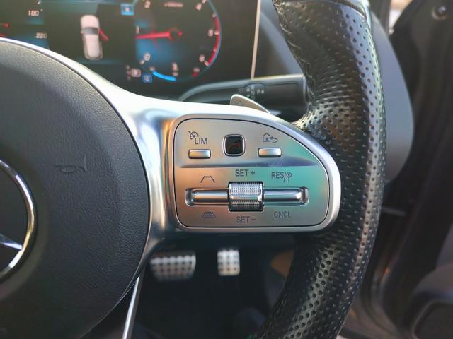 サンルーフ　黒グレーコンビ革　ＡＭＧレザーエクスクルーシブＰＫＧ　アドバンストＰＫＧ　ヘッドＵＰディスプレイ　電動トランク　電動シート　シートヒーター　ＬＥＤヘッド　ＡＣＣ　純ナビフルセグ全方位カメラ