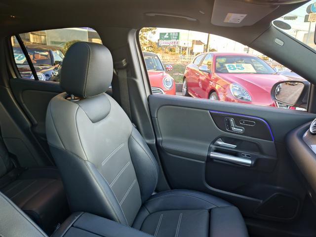 サンルーフ　黒グレーコンビ革　ＡＭＧレザーエクスクルーシブＰＫＧ　アドバンストＰＫＧ　ヘッドＵＰディスプレイ　電動トランク　電動シート　シートヒーター　ＬＥＤヘッド　ＡＣＣ　純ナビフルセグ全方位カメラ