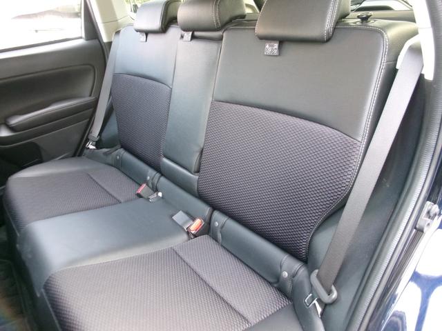 フォレスター Ｓ－リミテッド　１オーナー　禁煙車　純正ナビ　フルセグＴＶ　ＤＶＤ再生　Ｂｌｕｅｔｏｏｔｈ　バックカメラ　ＥＴＣ　前ドライブレコーダー　ＡＷＤ　Ｘモード　アイサイト　ＨＩＤライト　フォグランプ　スマートキー（17枚目）