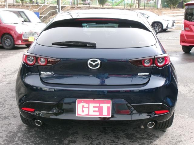ＭＡＺＤＡ３ファストバック ２０Ｓプロアクティブ　ツーリングセレクション　純正ナビ　ＨＤＭＩ　フルセグＴＶ　ＤＶＤ再生　アラウンドビューモニター　ＥＴＣ　禁煙車　ＬＥＤヘッドライト　衝突軽減ブレーキ　踏み間違い防止　レーンアシスト　オートライト　前後コーナーソナー（9枚目）