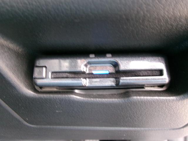 ＭＡＺＤＡ３ファストバック ２０Ｓプロアクティブ　ツーリングセレクション　純正ナビ　ＨＤＭＩ　フルセグＴＶ　ＤＶＤ再生　アラウンドビューモニター　ＥＴＣ　禁煙車　ＬＥＤヘッドライト　衝突軽減ブレーキ　踏み間違い防止　レーンアシスト　オートライト　前後コーナーソナー（30枚目）