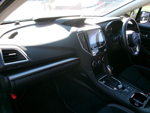 インプレッサスポーツ 2.0i-Lアイサイト ワンオーナー 8インチ純正ナビ フルセグTV Bluetooth DVD再生 バックモニター ETC2.0 ドライブレコーダー スマートキー LEDフォグランプ 衝突軽減ブレーキ 踏み間違い防止(14枚目)