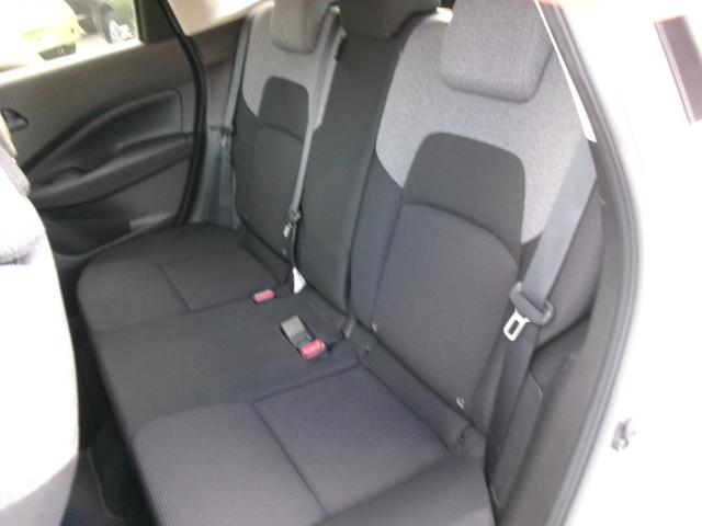 ノート Ｓ　ワンオーナー　禁煙車　純正ナビ　フルセグＴＶ　ＤＶＤ再生　Ｂｌｕｅｔｏｏｔｈ　バックモニター　ＥＴＣ２．０　前後ドライブレコーダー　衝突軽減ブレーキ　踏み間違い防止　レーンアシスト　前後コーナーソナー（20枚目）