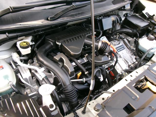 ノート Ｓ　ワンオーナー　禁煙車　純正ナビ　フルセグＴＶ　ＤＶＤ再生　Ｂｌｕｅｔｏｏｔｈ　バックモニター　ＥＴＣ２．０　前後ドライブレコーダー　衝突軽減ブレーキ　踏み間違い防止　レーンアシスト　前後コーナーソナー（27枚目）