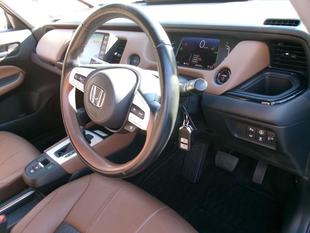 フィット ｅ：ＨＥＶリュクス　禁煙車　純正ナビ　バックカメラ　Ｂｌｕｅｔｏｏｔｈ　ＤＶＤ再生　ＵＳＢ　純正前後ドラレコ　ステコン　ＥＴＣ　ワイヤレススマホ充電　ホンダセンシング　レザーシート　シートヒーター　スマートキー（40枚目）