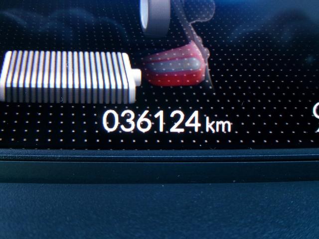 フィット ｅ：ＨＥＶリュクス　禁煙車　純正ナビ　バックカメラ　Ｂｌｕｅｔｏｏｔｈ　ＤＶＤ再生　ＵＳＢ　純正前後ドラレコ　ステコン　ＥＴＣ　ワイヤレススマホ充電　ホンダセンシング　レザーシート　シートヒーター　スマートキー（51枚目）