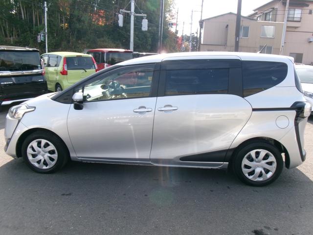 シエンタ Ｇ　ワンオーナー　トヨタセーフティセンス　純正ナビ　フルセグＴＶ　Ｂｌｕｅｔｏｏｔｈ　ＤＶＤ再生　バックカメラ　禁煙車　衝突軽減ブレーキ　レーンアシスト　ＥＴＣ　前後コーナーソナー　両側パワースライドドア（12枚目）