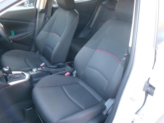 ＭＡＺＤＡ２ １５Ｓ　ブラックトーンエディション　純正ナビ　ＤＶＤ再生　Ｂｌｕｅｔｏｏｔｈ　フルセグＴＶ　衝突軽減ブレーキ　踏み間違い防止　レーンアシスト　ＥＴＣ　ＬＥＤヘッドライト　１６インチアルミ　コーナーソナー　ヘッドアップディスプレイ（18枚目）