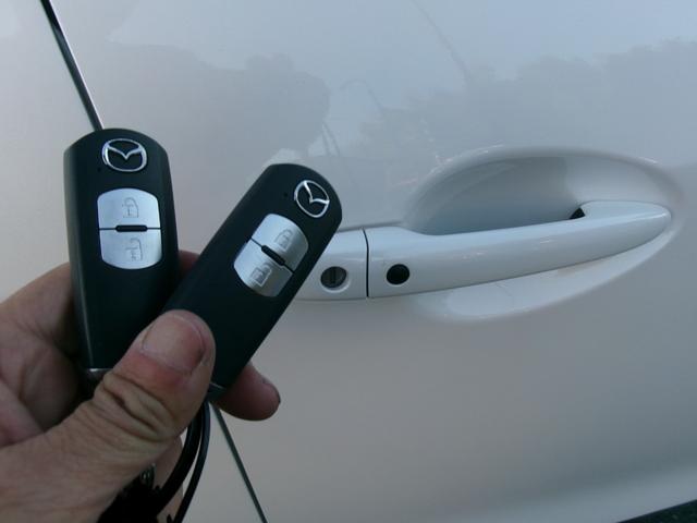 ＭＡＺＤＡ２ １５Ｓ　ブラックトーンエディション　純正ナビ　ＤＶＤ再生　Ｂｌｕｅｔｏｏｔｈ　フルセグＴＶ　衝突軽減ブレーキ　踏み間違い防止　レーンアシスト　ＥＴＣ　ＬＥＤヘッドライト　１６インチアルミ　コーナーソナー　ヘッドアップディスプレイ（30枚目）