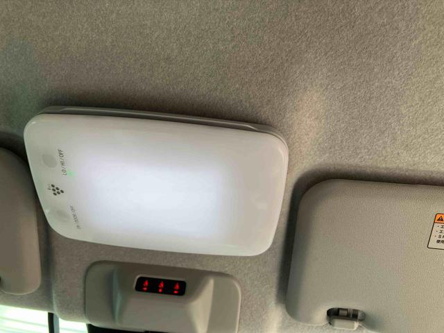 ブーン スタイル　ホワイトリミテッド　ＳＡＩＩＩ　純正７インチメモリーナビ　ドラレコ　ＥＴＣ　衝突回避支援ブレーキ　全周囲カメラ電動格納ミラー　オートエアコン　プッシュボタンスタート　キーフリー　コーナーセンサー　プラズマクラスター（11枚目）