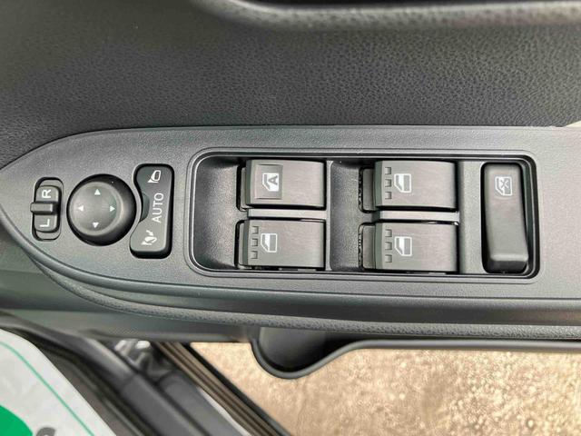 タント X 衝突回避支援ブレーキ 左側電動スライドドア プッシュボタンスタート 電子パーキングブレーキ 電動格納ミラー 運転席助手席シートヒーター LEDヘッドランプ(10枚目)