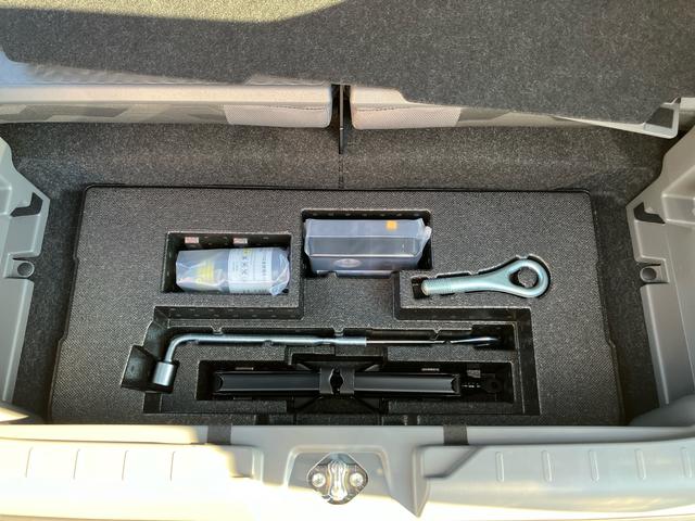 タフト Ｇ　クロムベンチャー　オーディオレス　衝突回避支援ブレーキ　誤発進抑制装置　アイドリングストップ　スマートキー　プッシュボタンスタート　盗難防止装置　イモビライザー　シートヒーター　オートライト　ＬＥＤヘッドライト（21枚目）