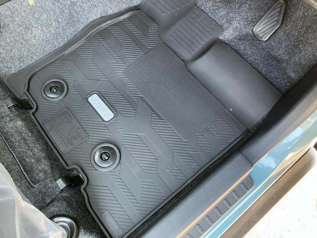 タフト Ｇ　クロムベンチャー　オーディオレス　衝突回避支援ブレーキ　誤発進抑制装置　アイドリングストップ　スマートキー　プッシュボタンスタート　盗難防止装置　イモビライザー　シートヒーター　オートライト　ＬＥＤヘッドライト（42枚目）