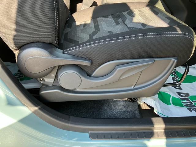 タフト Ｇ　クロムベンチャー　オーディオレス　衝突回避支援ブレーキ　誤発進抑制装置　アイドリングストップ　スマートキー　プッシュボタンスタート　盗難防止装置　イモビライザー　シートヒーター　オートライト　ＬＥＤヘッドライト（45枚目）