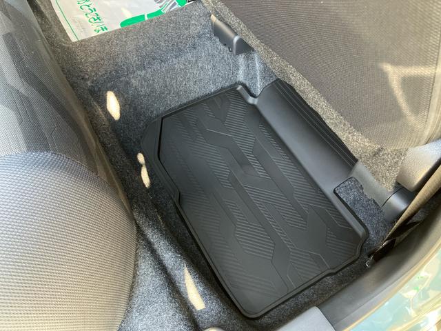 タフト Ｇ　クロムベンチャー　オーディオレス　衝突回避支援ブレーキ　誤発進抑制装置　アイドリングストップ　スマートキー　プッシュボタンスタート　盗難防止装置　イモビライザー　シートヒーター　オートライト　ＬＥＤヘッドライト（49枚目）