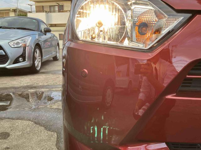 ミライース Ｌ　ＳＡＩＩＩ　スマアシＩＩＩ／マルチリフレクターハロゲンヘッドランプ／オートライト／コーナーセンサー／マニュアルエアコン／可倒式ドアミラー／キーレスエントリー／１３インチフルホイールキャップ（24枚目）