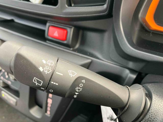 ミライース Ｌ　ＳＡＩＩＩ　スマアシＩＩＩ／マルチリフレクターハロゲンヘッドランプ／オートライト／コーナーセンサー／マニュアルエアコン／可倒式ドアミラー／キーレスエントリー／１３インチフルホイールキャップ（28枚目）