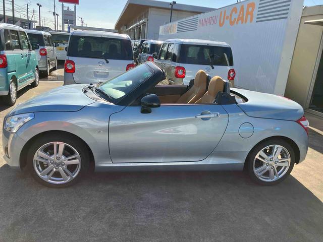 コペン ローブ　電動開閉式ルーフ　ＬＥＤヘッドライト　ハロゲンフォグランプ　キーフリーシステム　シートヒーター　オートエアコン　１６インチアルミホイール（13枚目）