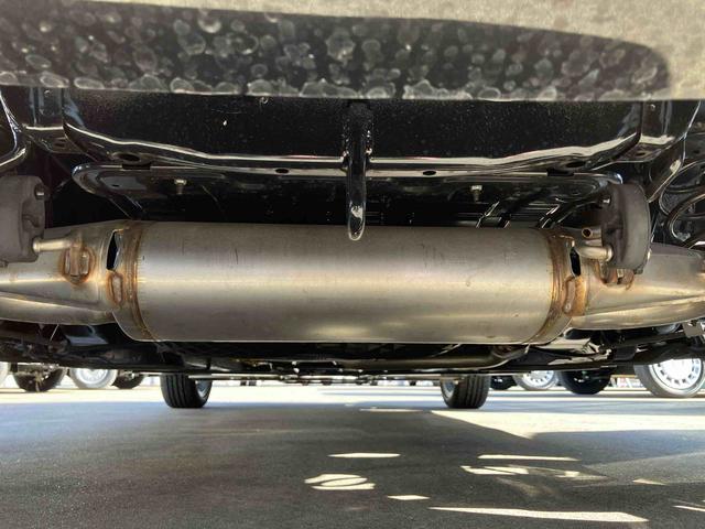 コペン ローブ　電動開閉式ルーフ　ＬＥＤヘッドライト　ハロゲンフォグランプ　キーフリーシステム　シートヒーター　オートエアコン　１６インチアルミホイール（39枚目）