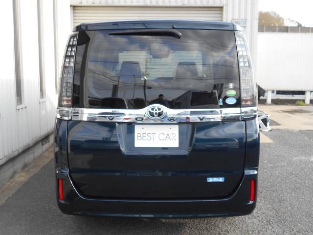 X DVD再生ナビフルセグTV/天井モニター/1オーナー/バックモニター/Bluetooth/istop/AUTOライト/HID/ETC/デュアルエアコン/7人乗り(8枚目)