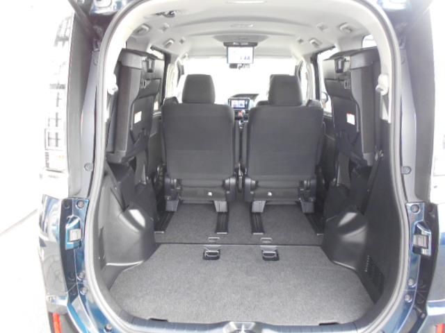 X DVD再生ナビフルセグTV/天井モニター/1オーナー/バックモニター/Bluetooth/istop/AUTOライト/HID/ETC/デュアルエアコン/7人乗り(11枚目)