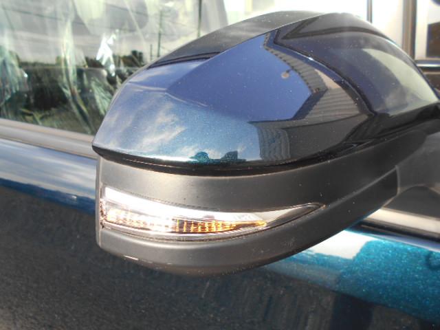 X DVD再生ナビフルセグTV/天井モニター/1オーナー/バックモニター/Bluetooth/istop/AUTOライト/HID/ETC/デュアルエアコン/7人乗り(31枚目)