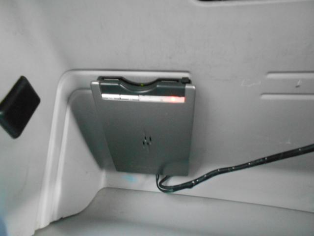 デリカスペースギア アクティブフィールドエディション　天井モニター／ＤＶＤ再生ナビフルセグＴＶ／Ｂｌｕｅｔｏｏｔｈ／カラーバックモニタ－／ＥＴＣ／フォグ／回転シート／キーレス／１オーナー／７人乗り／４ＷＤ（33枚目）