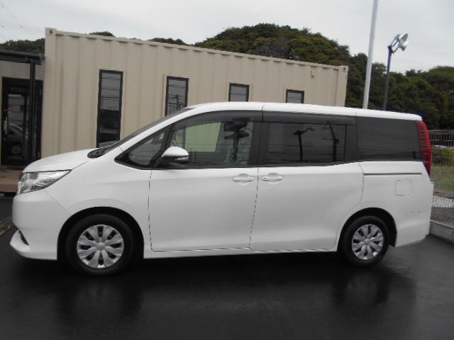 ノア X ウェルキャブ 助手席リフトアップシート車/全国対応1年保証付/天井モニタ-/DVD再生ナビTV/自動ドア/AUTOライト/Bluetooth/1オーナー/8人乗り(17枚目)