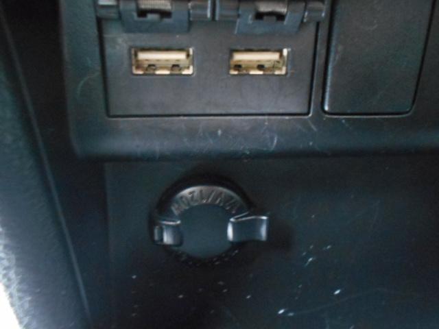 ヴォクシー X 全国対応1年保証付き/Toyota Safety Sense/DVD再生ナビフルセグTV/両側自動ドア/バックモニタ-/Bluetooth/USBポート/1オーナー/8人乗り(39枚目)