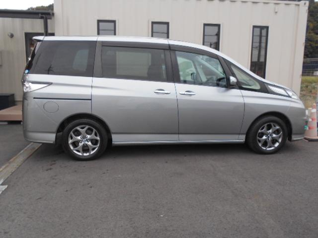 ビアンテ グランツ－スカイアクティブ　全国対応１年保証付／天井モニタ－／ＤＶＤ再生ナビフルセグＴＶ／両側自動ドア／バックモニタ－／ＥＴＣ／ＨＩＤ／フォグ／Ｂｌｕｅｔｏｏｔｈ／１オーナー／８人乗り（13枚目）