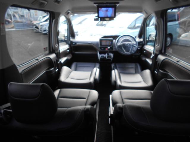 １列目セミフラットになるから遊び疲れたら、ＴＶやＤＶＤビデオでも見ながらゆっくり眠ることも出来ますね。