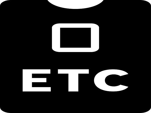 ヴォクシー Ｘ　全国対応１年保証付／天井モニタ－／ＤＶＤビデオ再生ナビフルセグＴＶ／ＥＴＣ／自動ドア／バックモニタ－／Ｂｌｕｅｔｏｏｔｈ／ＡＵＴＯライト／ＬＥＤ／キ－レス／１オーナー／新品タイヤ／７人乗り（9枚目）