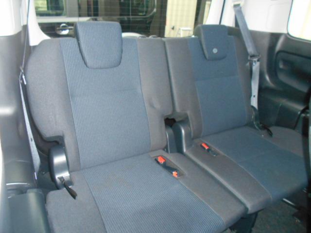 ヴォクシー Ｘ　全国対応１年保証付／天井モニタ－／ＤＶＤビデオ再生ナビフルセグＴＶ／ＥＴＣ／自動ドア／バックモニタ－／Ｂｌｕｅｔｏｏｔｈ／ＡＵＴＯライト／ＬＥＤ／キ－レス／１オーナー／新品タイヤ／７人乗り（22枚目）