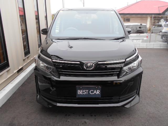 ヴォクシー Ｘ　全国対応１年保証付／天井モニタ－／ＤＶＤビデオ再生ナビフルセグＴＶ／ＥＴＣ／自動ドア／バックモニタ－／Ｂｌｕｅｔｏｏｔｈ／ＡＵＴＯライト／ＬＥＤ／キ－レス／１オーナー／新品タイヤ／７人乗り（32枚目）