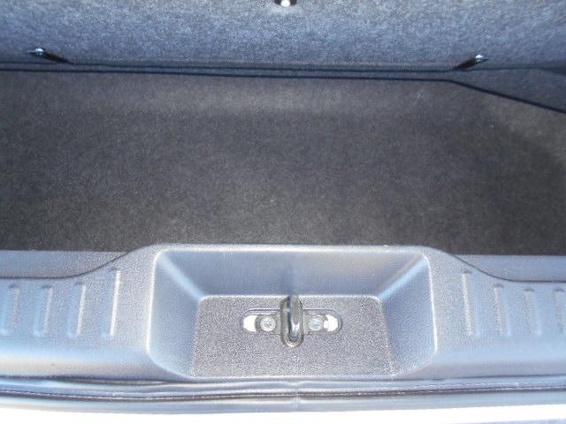 エルグランド 250ハイウェイスター 全国対応1年保証付き/天井モニタ-/DVD再生ナビTV/両側自動ドア/PUSHスタート/Bluetooth/USBポート/100V電源/オットマン/アラウンドビューモニター/7人乗/1オーナー/4WD(22枚目)